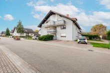 21 Sch�ne 2,5 Zimmer-Dachgeschosswohnung mit PKW Stellplatz und Balkon in Karlsdorf-Neuthard