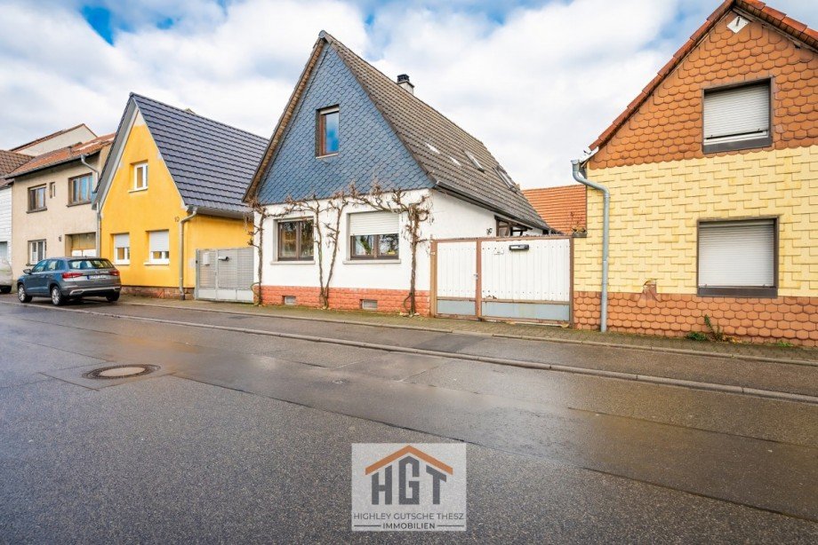 Strassenansicht Einfamilienhaus Wagh�usel