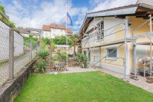 Nebenhaus Mehrfamilienhaus plus ein weiters Wohnhaus in Kraichtal zu verkaufen