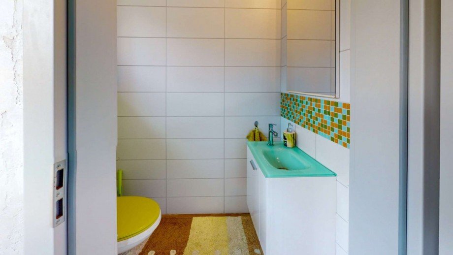 G�ste WC Doppelhaush�lfte Graben-Neudorf