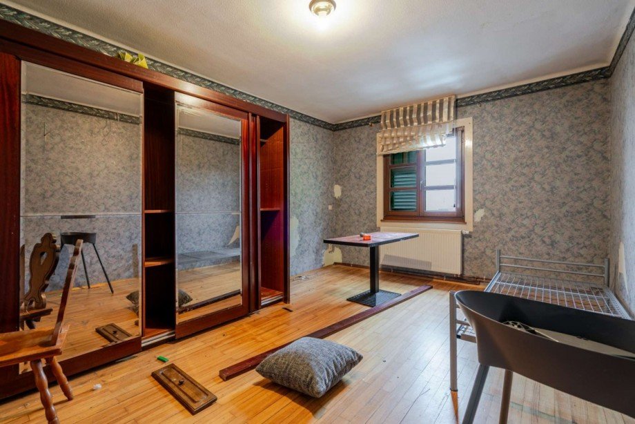 Wohnraum Mehrfamilienhaus Neulingen