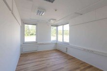 9 - 2026 Moderne B�rofl�che mit 175 m� in Gondelsheim! Erstbezug nach Sanierung - sofort bezugsbereit!