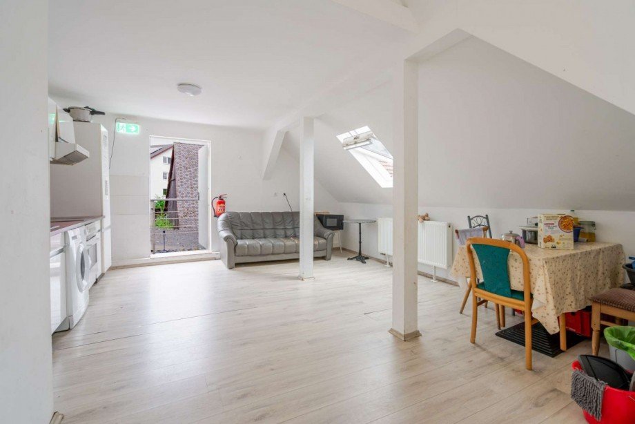 Wohnraum Mehrfamilienhaus Neulingen