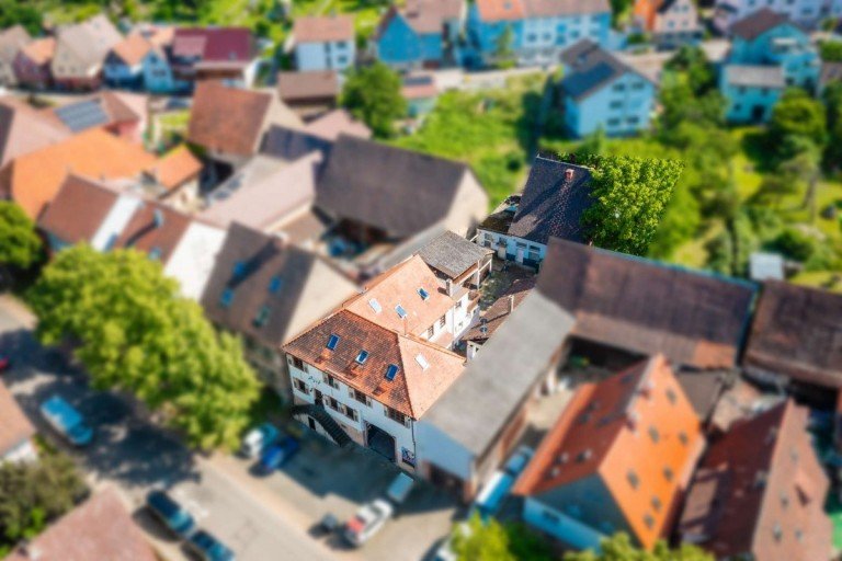Oben 1 Neulingen Mehrfamilienhaus POVISIONSFREIE! Mehrfamilienhaus mit Gewerbe und Lager! �ber 8,00 % Rendite in G�brichen