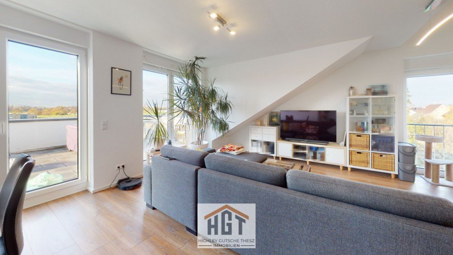 Wohn-Esszimmer Penthousewohnung Karlsdorf-Neuthard