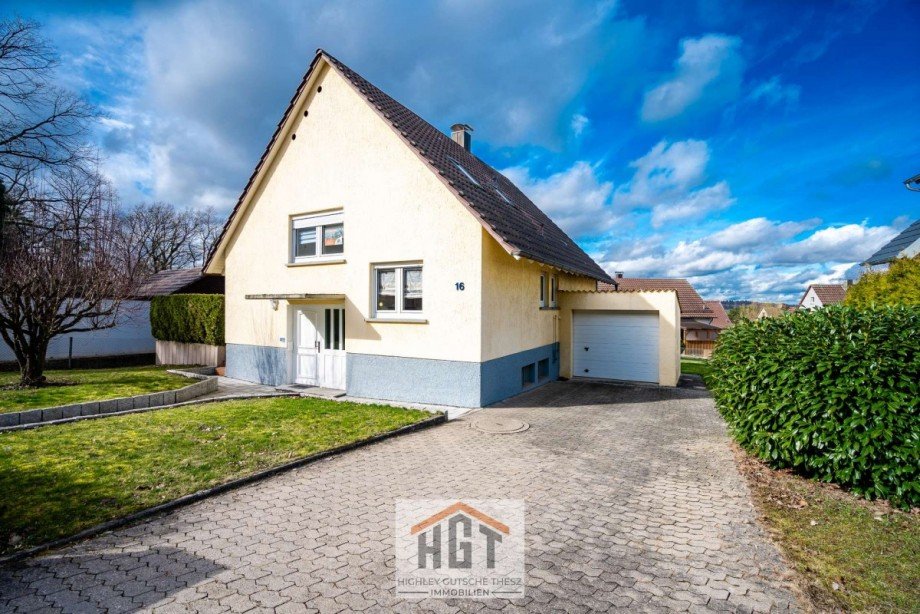 Hausansicht Vorgarten Einfamilienhaus �lbronn-D�rrn