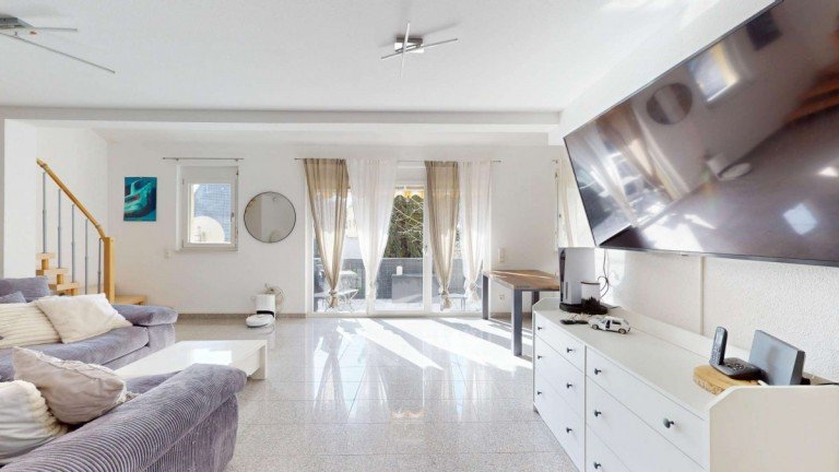 1 �stringen Maisonettewohnung Provisionsfrei! Lichtdurchflutete 3-Zimmer-Maisonette-Wohnung mit Balkon in �stringen-Odenheim