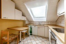 8 Sch�ne 2,5 Zimmer-Dachgeschosswohnung mit PKW Stellplatz und Balkon in Karlsdorf-Neuthard
