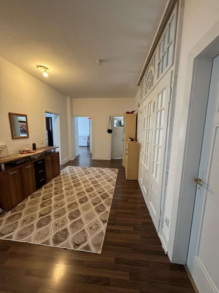 1 Rastatt Etagenwohnung PROVISIONSFREI! Gro�z�gige 4-Zimmer-Wohnung im Herzen von Rastatt - Kapitalanlage mit Potential!!