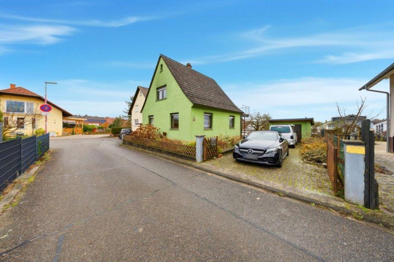 6 Kraichtal Einfamilienhaus Provisionsfrei! Charmantes Einfamilienhaus auf �ber 600 m� Grundst�ck in Kraichtal-Menzingen