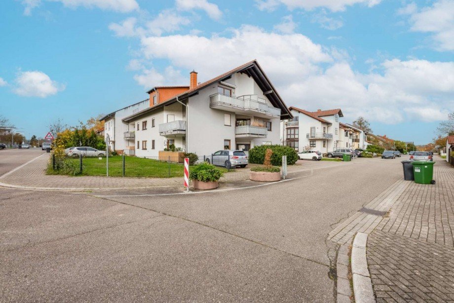 20 Dachgeschosswohnung Karlsdorf-Neuthard