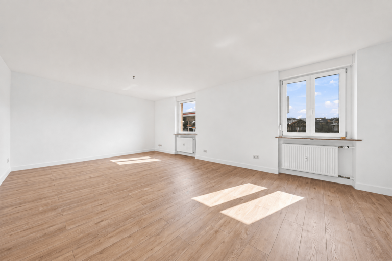 Wohn-Esszimmer Bretten Erdgeschosswohnung PROVISIONSFREI - frisch renovierte 3-Zimmer-Wohnung im EG mit neuer Einbauk�che in Bretten