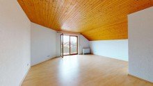 3 Sch�ne 2,5 Zimmer-Dachgeschosswohnung mit PKW Stellplatz und Balkon in Karlsdorf-Neuthard