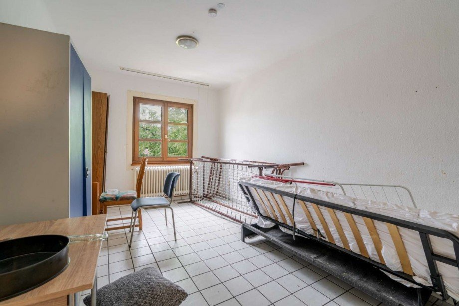 Wohnraum Mehrfamilienhaus Neulingen