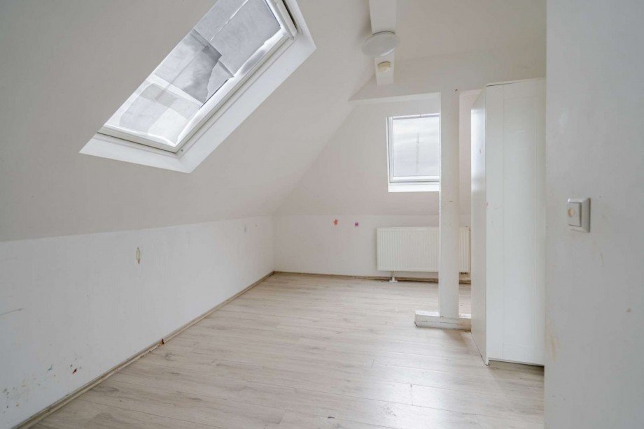 Wohnraum Mehrfamilienhaus Neulingen