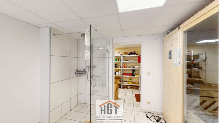 Dusche barrierefrei und Saunabereich Haus Philippsburg