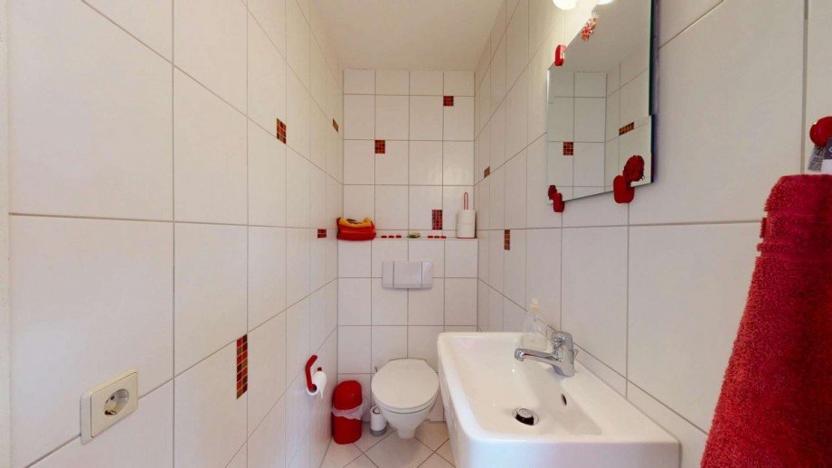 Wohnung 1 G�ste WC Mehrfamilienhaus Kraichtal