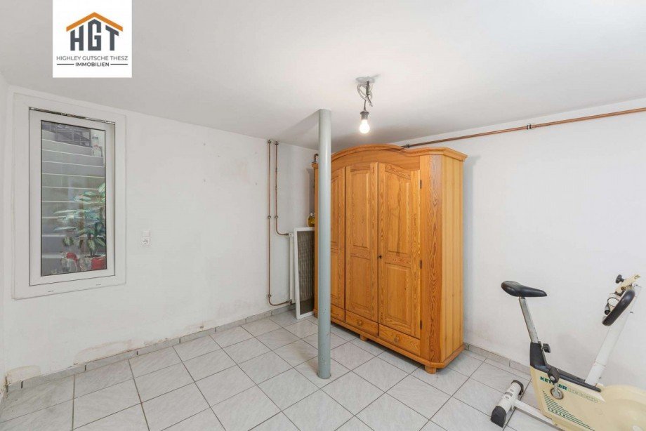 UG Zweifamilienhaus Bretten