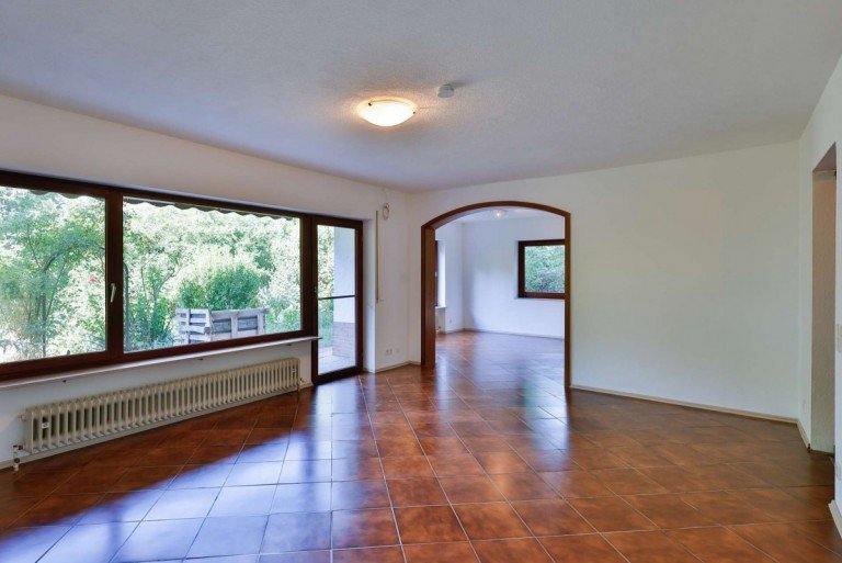 1 Bretten Terrassenwohnung Wohnen im Gr�nen - Gartenwohnung mit gro�er Terrasse und weitl�ufigem Garten in Bretten