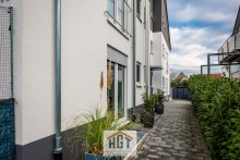 Au�en Traumhafte Penthousewohnung mit gro�er Dachterrasse in Neuthard!