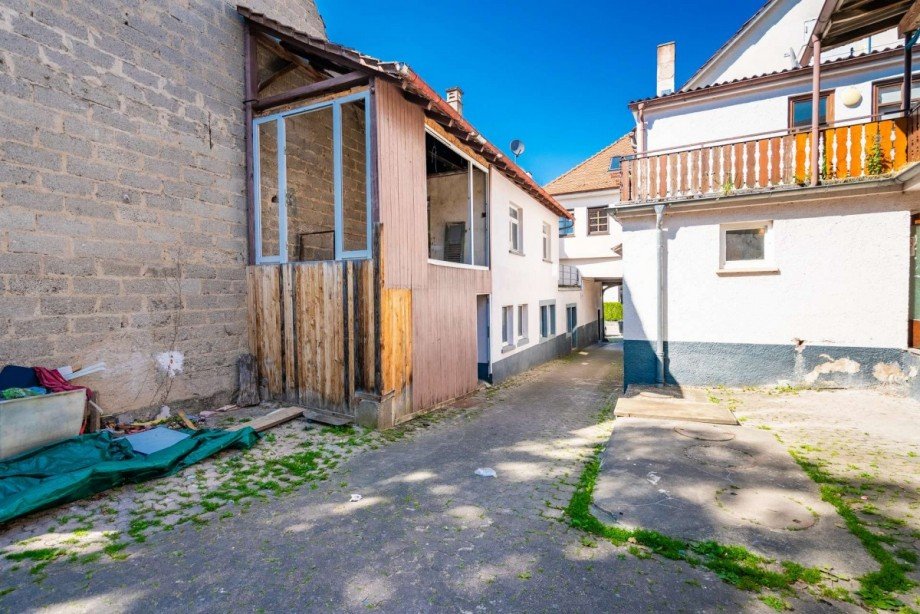 Lager Mehrfamilienhaus Neulingen