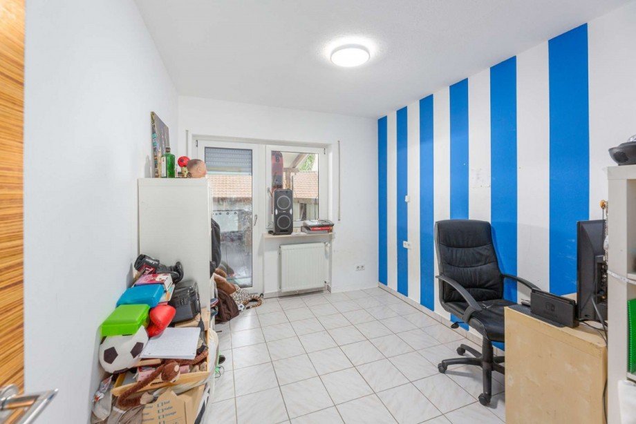 Schlafzimmer Obergeschoss Mehrfamilienhaus Kraichtal-Ober�wisheim
