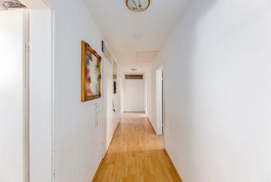Flur Dachgeschosswohnung Eggenstein