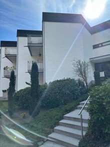 Hausansicht Sch�ne 1 Zimmer Wohnung mit neuem Badezimmer, EBK und Balkon in Sch�nm�nzach