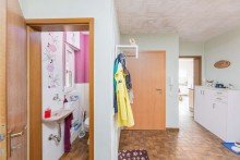 Flur Erdgeschoss Mehrfamilienhaus plus ein weiters Wohnhaus in Kraichtal zu verkaufen