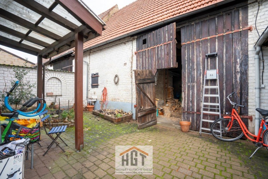 Scheune Einfamilienhaus Wagh�usel