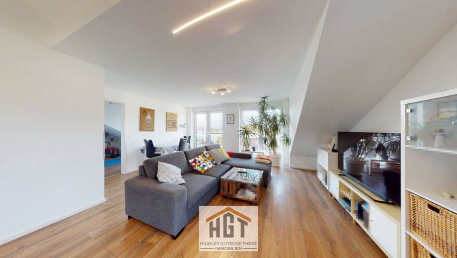 Wohn-Esszimmer Penthousewohnung Karlsdorf-Neuthard