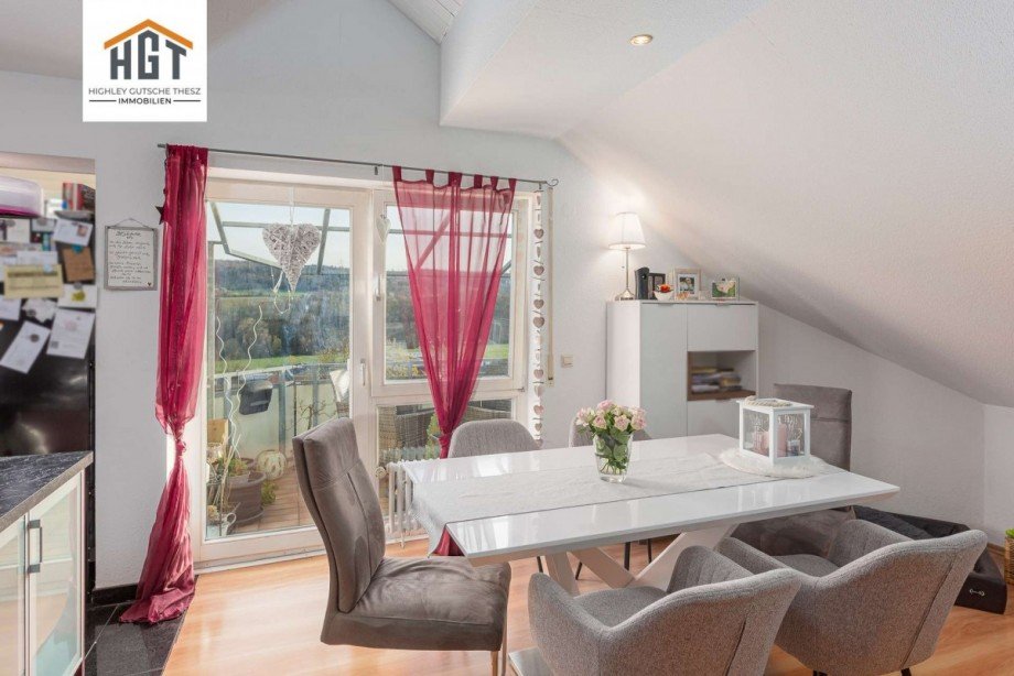 Essbereich mit Zugang zum 2.Balkon Maisonettewohnung M�hlacker