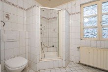 Badezimmer POVISIONSFREIE! Mehrfamilienhaus mit Gewerbe und Lager! �ber 8,00 % Rendite in G�brichen