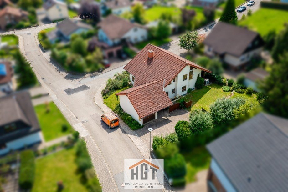 Oben Einfamilienhaus Eschelbronn