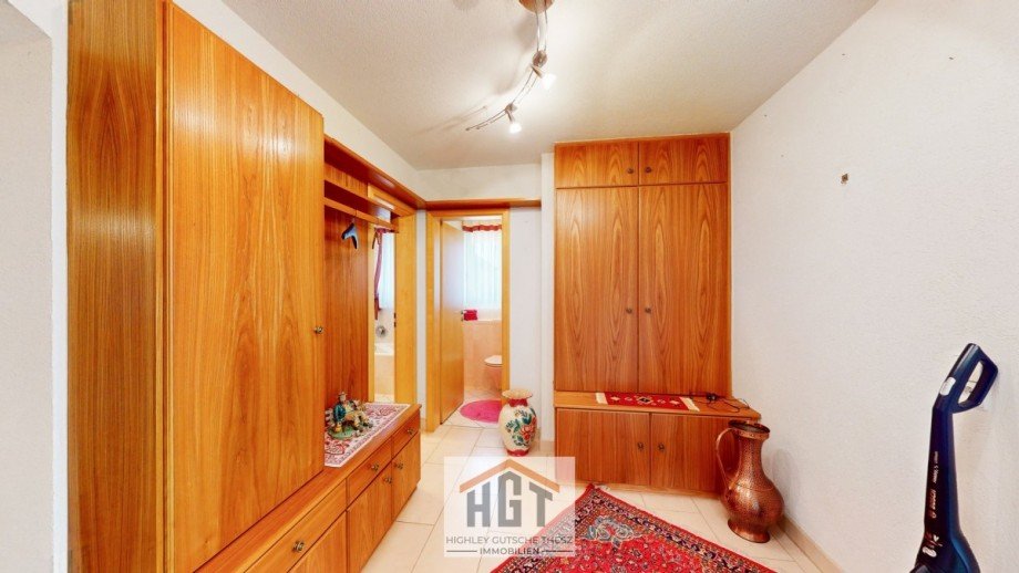 Flur (2) Erdgeschosswohnung �lbronn-D�rrn
