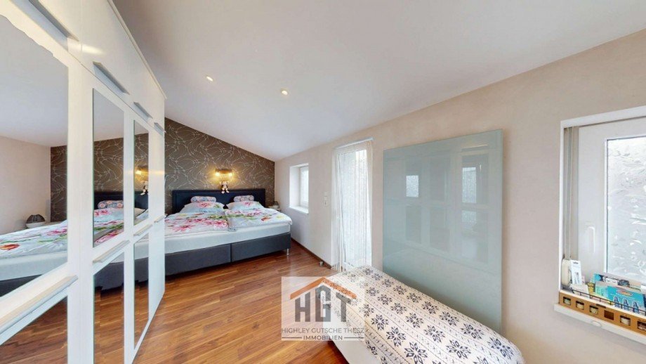 Schlafzimmer Doppelhaush�lfte Bruchsal