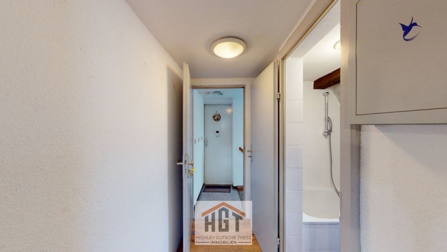 Wohnung Nr 4 Flur Maisonettewohnung Walzbachtal
