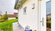 Hauseingang RESERVIERT !!! barrierefreier Bungalow mit bester Energieeffizienz A+ in �lbronn zur Vermietung!