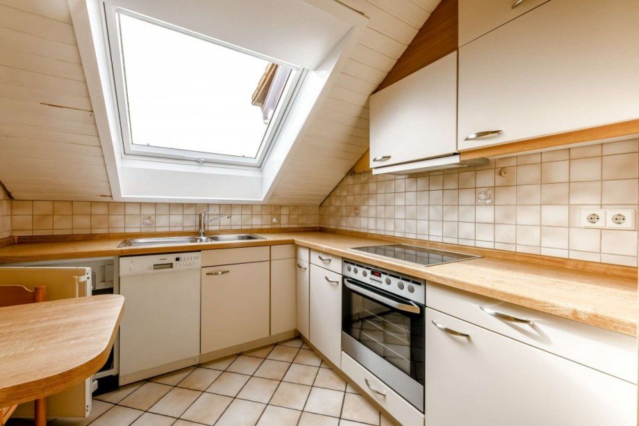 9 Dachgeschosswohnung Karlsdorf-Neuthard