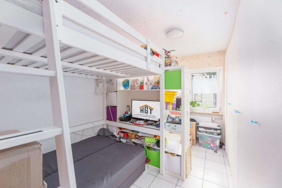 Schlafzimmer Obergeschoss Mehrfamilienhaus Kraichtal-Ober�wisheim