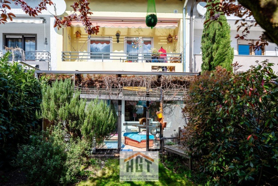 Haus Gartenansicht Reihenmittelhaus Neulu�heim