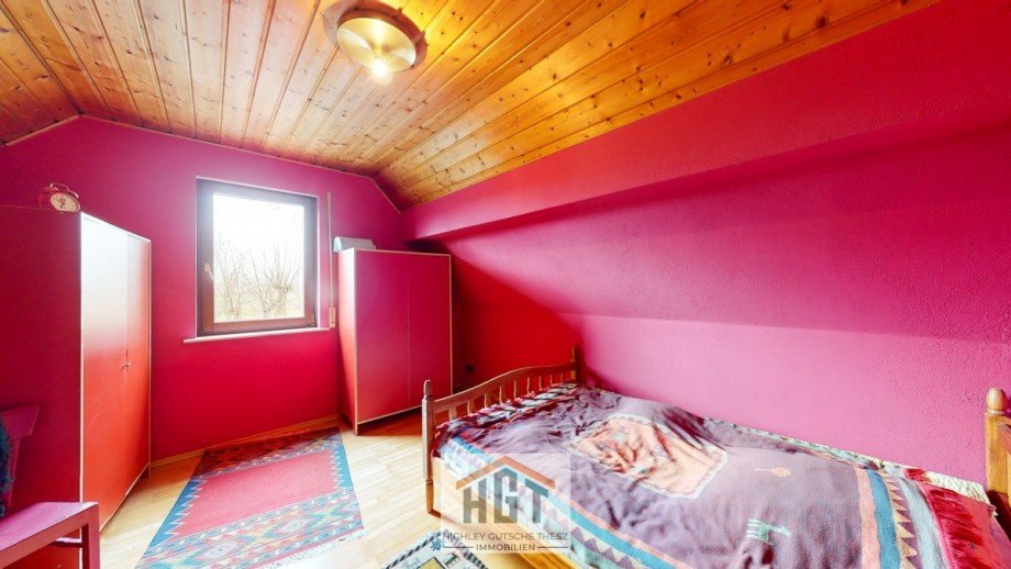Zimmer im Dachgeschoss Einfamilienhaus Wagh�usel