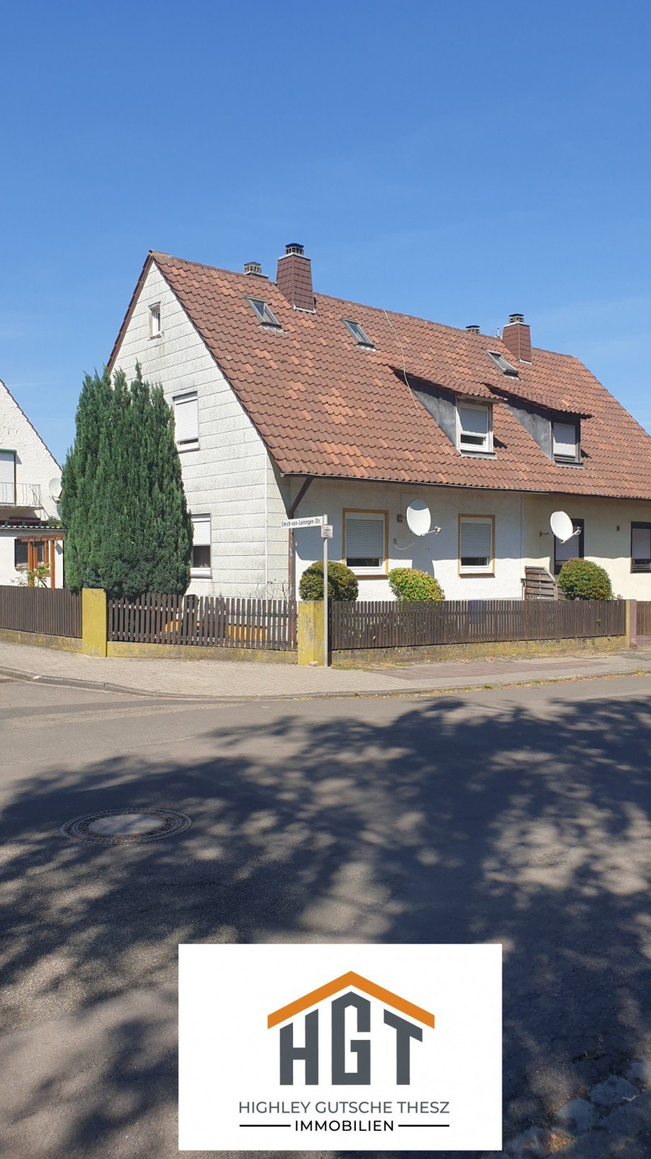 Hausansicht Doppelhaush�lfte Landau