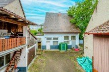 Nebengeb�ude POVISIONSFREIE! Mehrfamilienhaus mit Gewerbe und Lager! �ber 8,00 % Rendite in G�brichen