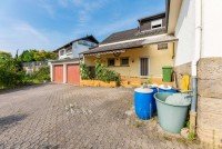 Bild (f3db663bb18bcea6694fb600b72840fe): Schickes Ein- bis Zweifamilienhaus mit gro�em Garten, PV-Anlage und Ausbaupotenzial in Bretten-Ruit