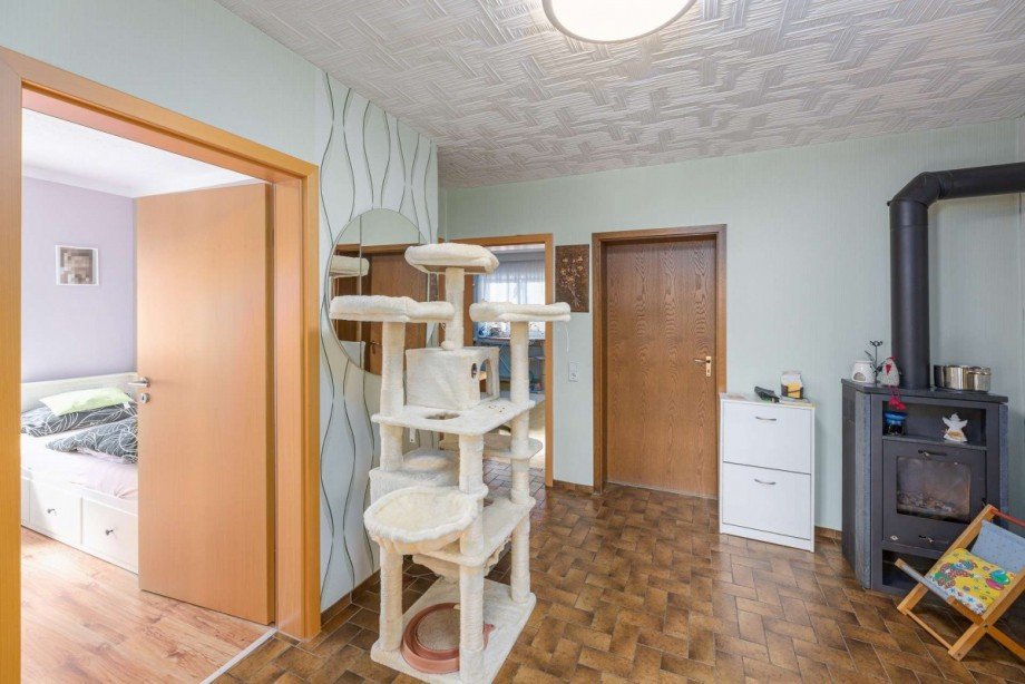 Flur Erdgeschoss Mehrfamilienhaus Kraichtal-Ober�wisheim