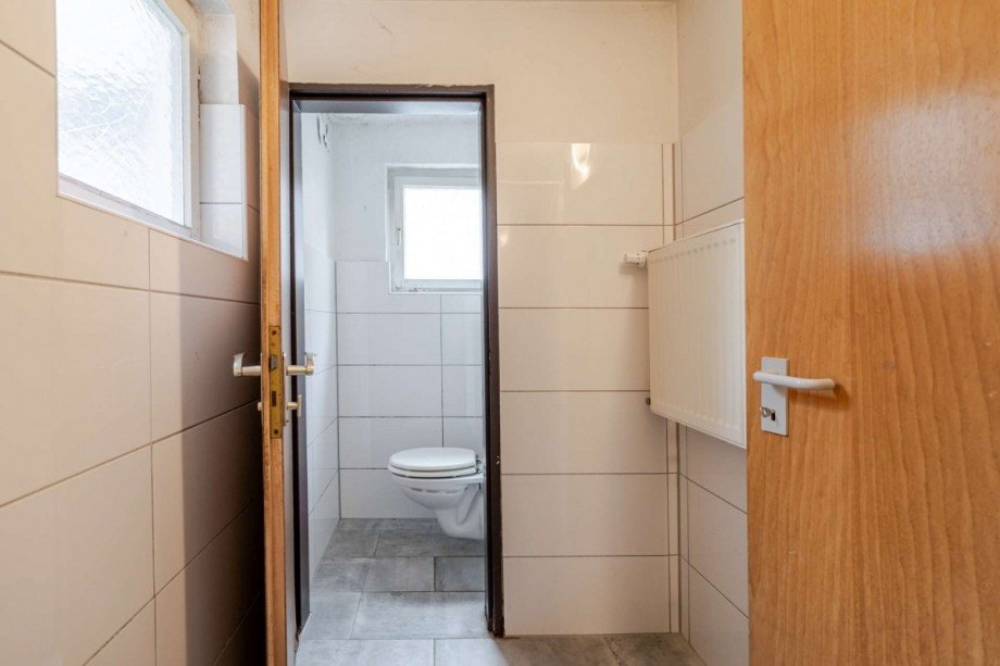 WC Mehrfamilienhaus Neulingen