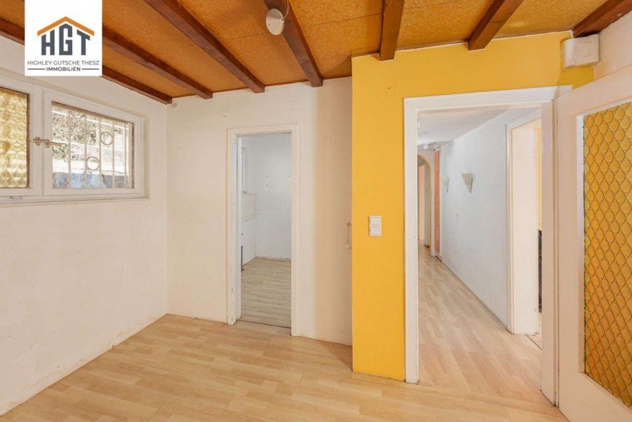 Wohnung EG Essbereich und Zugang K�che Zweifamilienhaus M�hlacker-Enzberg